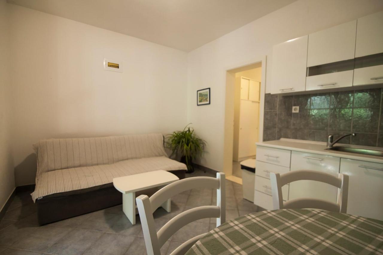 Apartments Radic Bol Eksteriør bilde